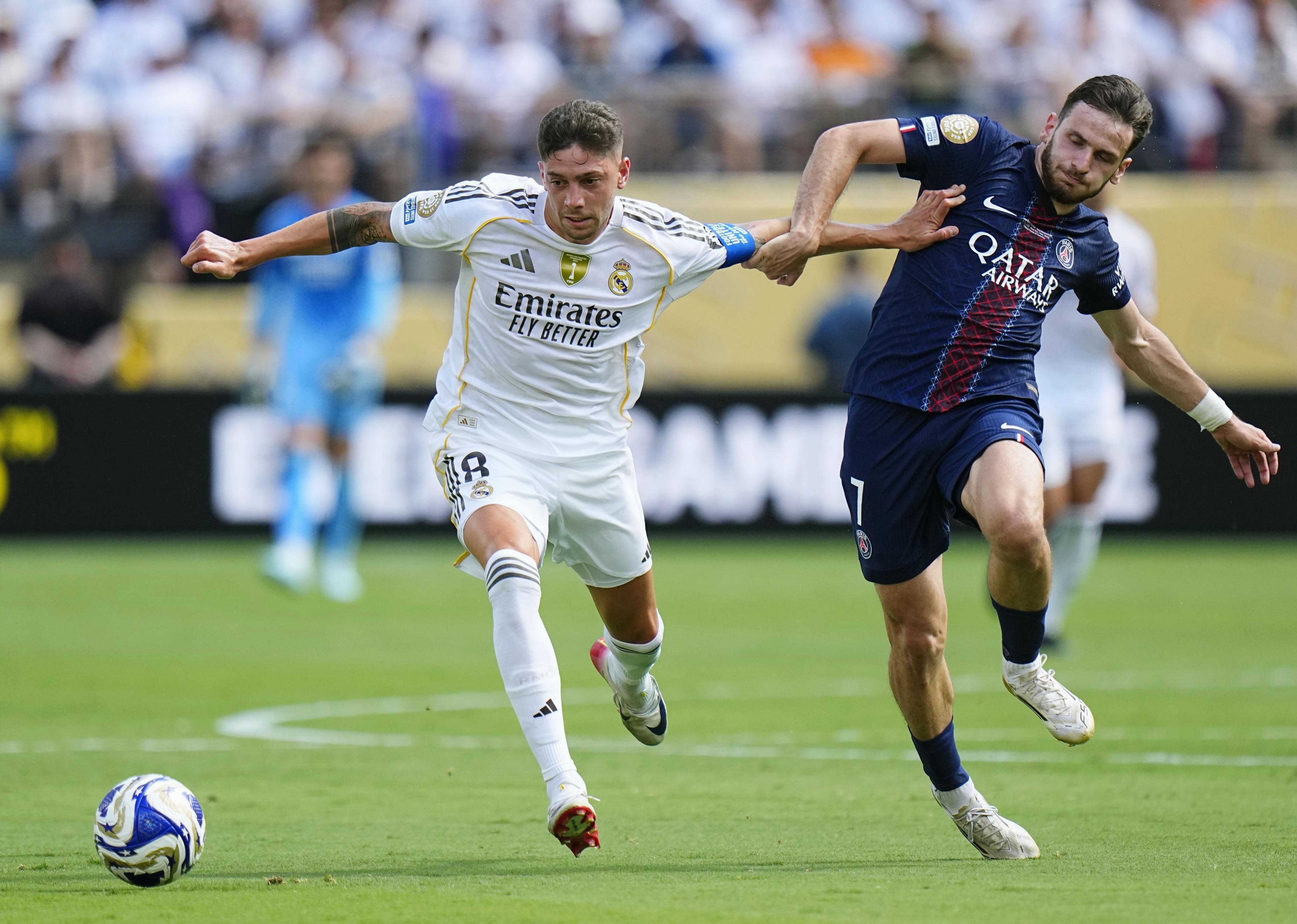 开云体育官方平台-巴尔韦德以队长身份出征国家队，有望借此契机重拾最佳竞技状态